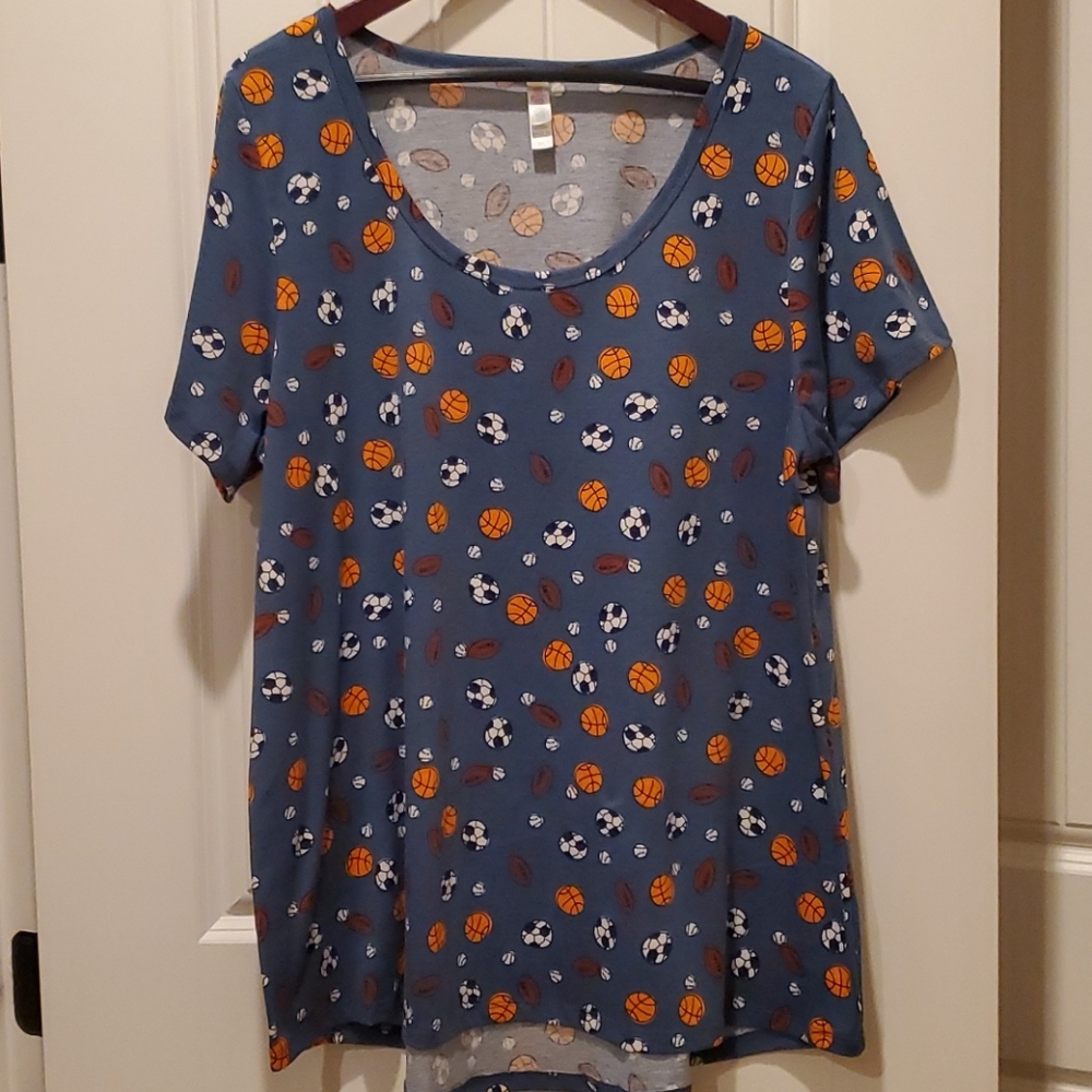 LuLaRoe Classic T Sports Ball